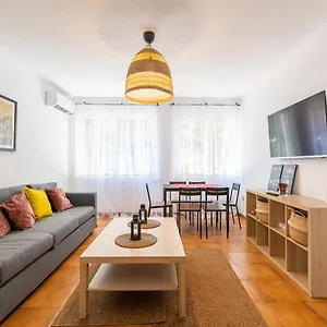 https://exclusive-apartamento-limonar.hotelsinnerja.org