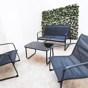 https://letmalaga-square-merced.hotelsinnerja.org